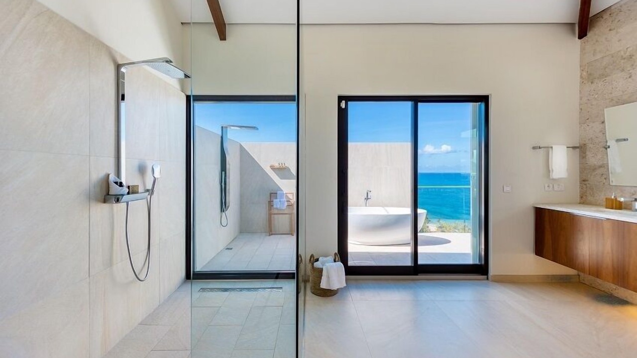 Photo of Bathroom in Les Terres Basses