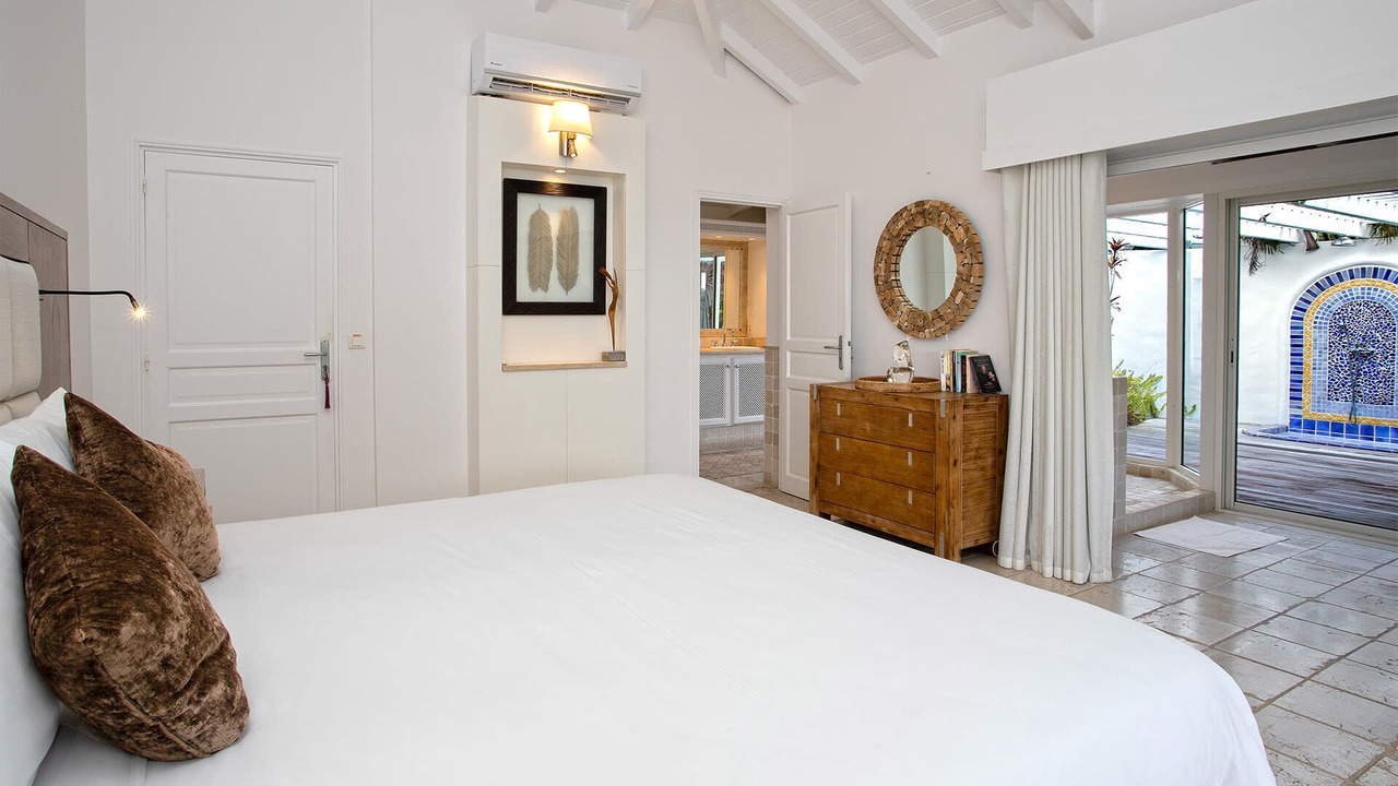 Photo of Bedroom in Plum Bay