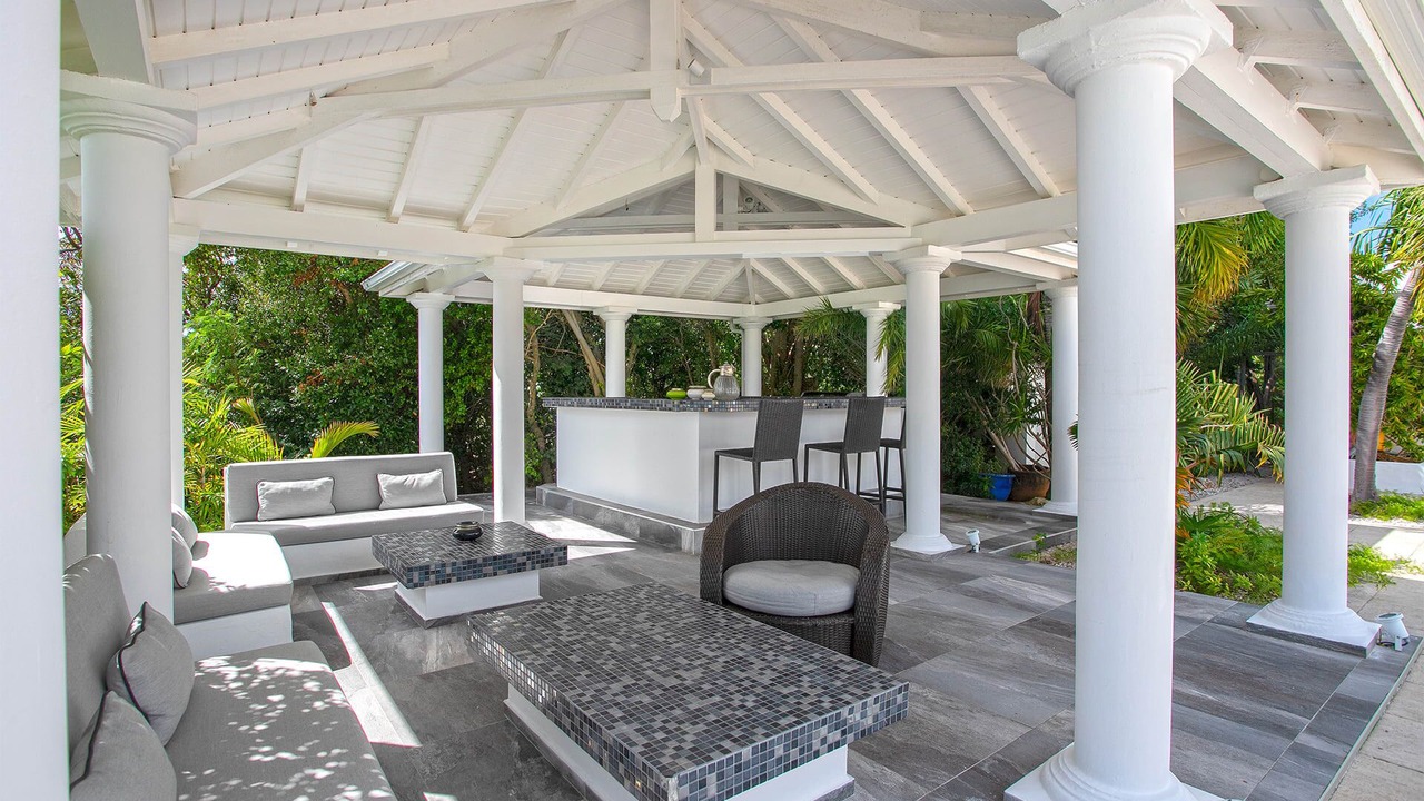 Photo of Patio Balcony in Plum Bay