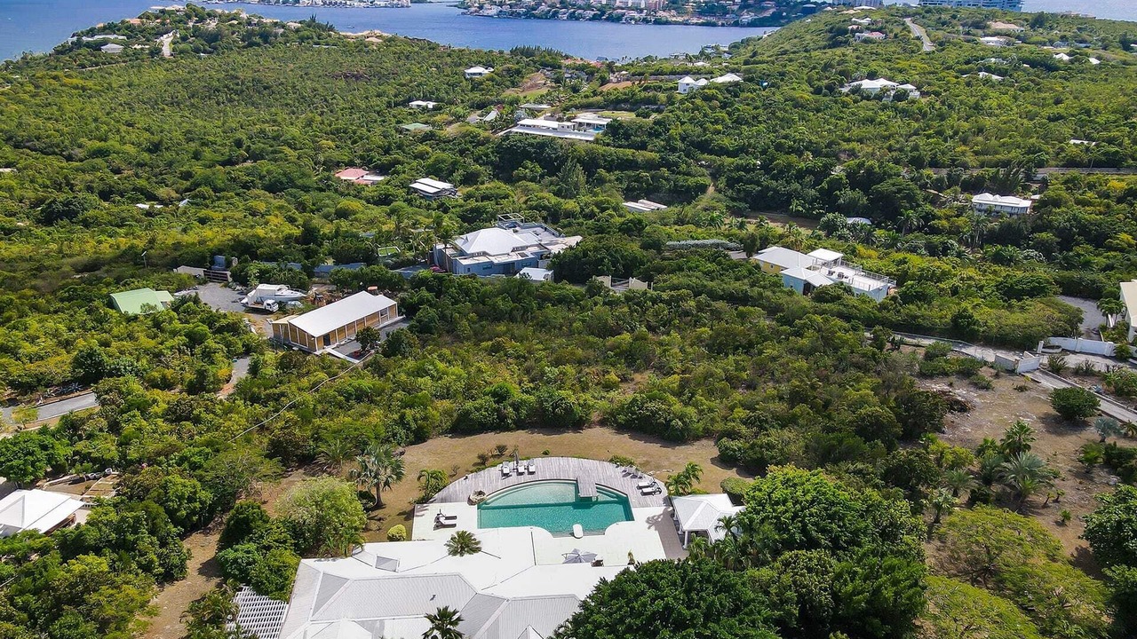 Photo of Outdoor in Plum Bay