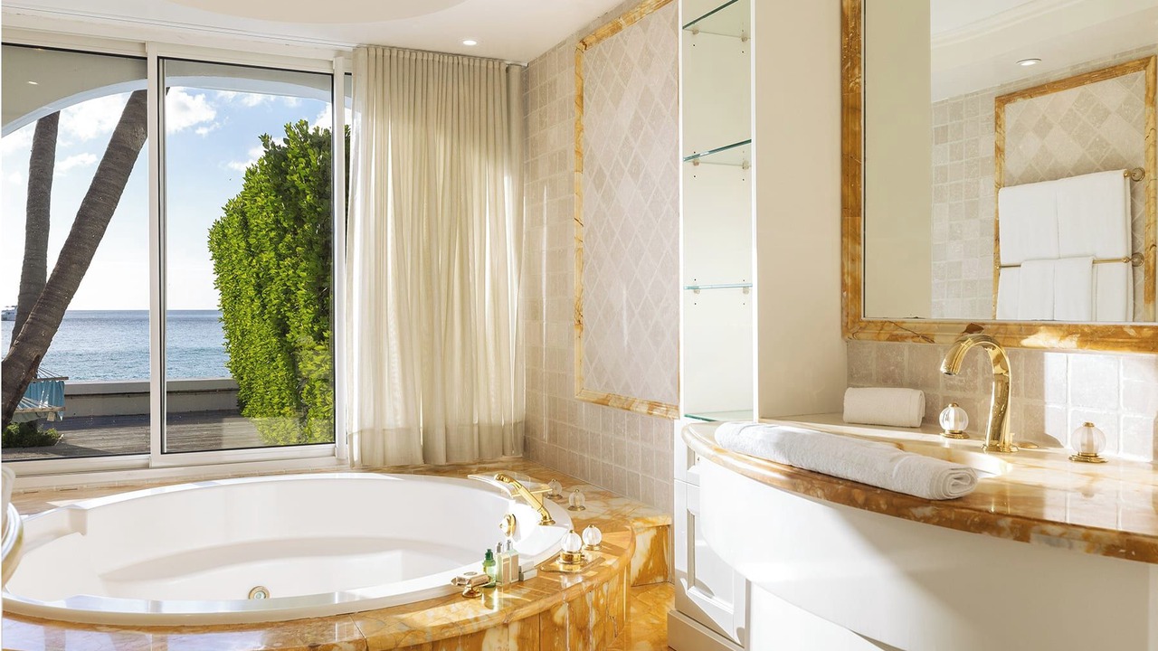 Photo of Bathroom in Grand Case