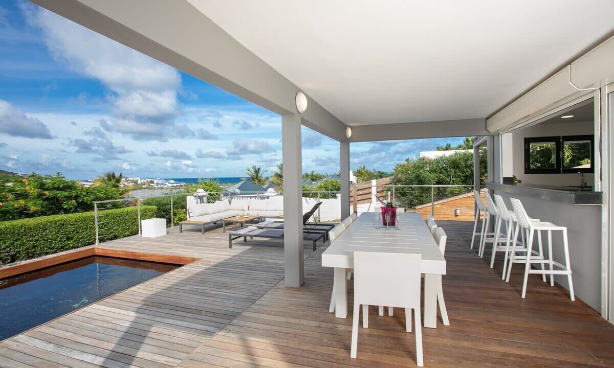 Photo of Outdoor in Orient Bay