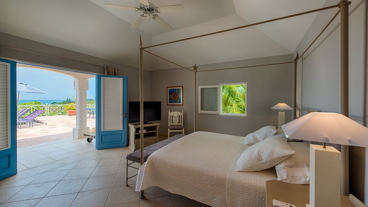 Photo of Bedroom in Plum Bay