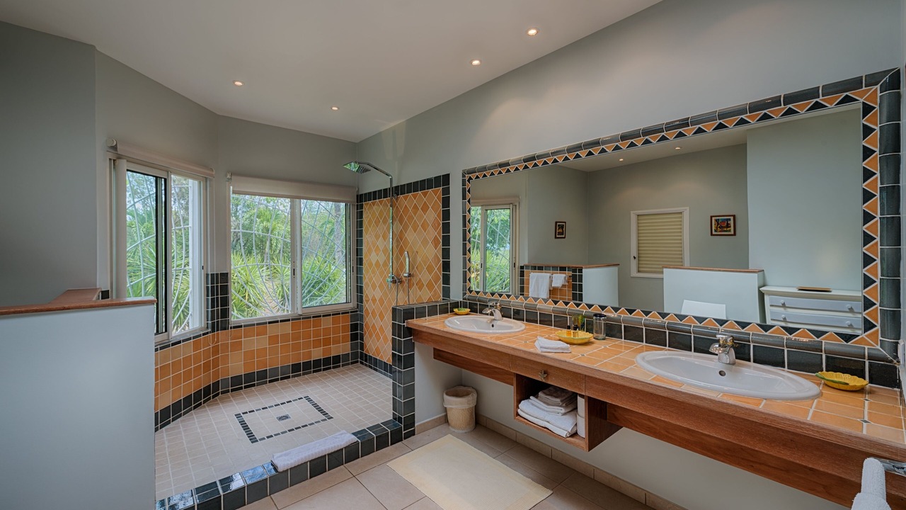 Photo of Bathroom in Plum Bay