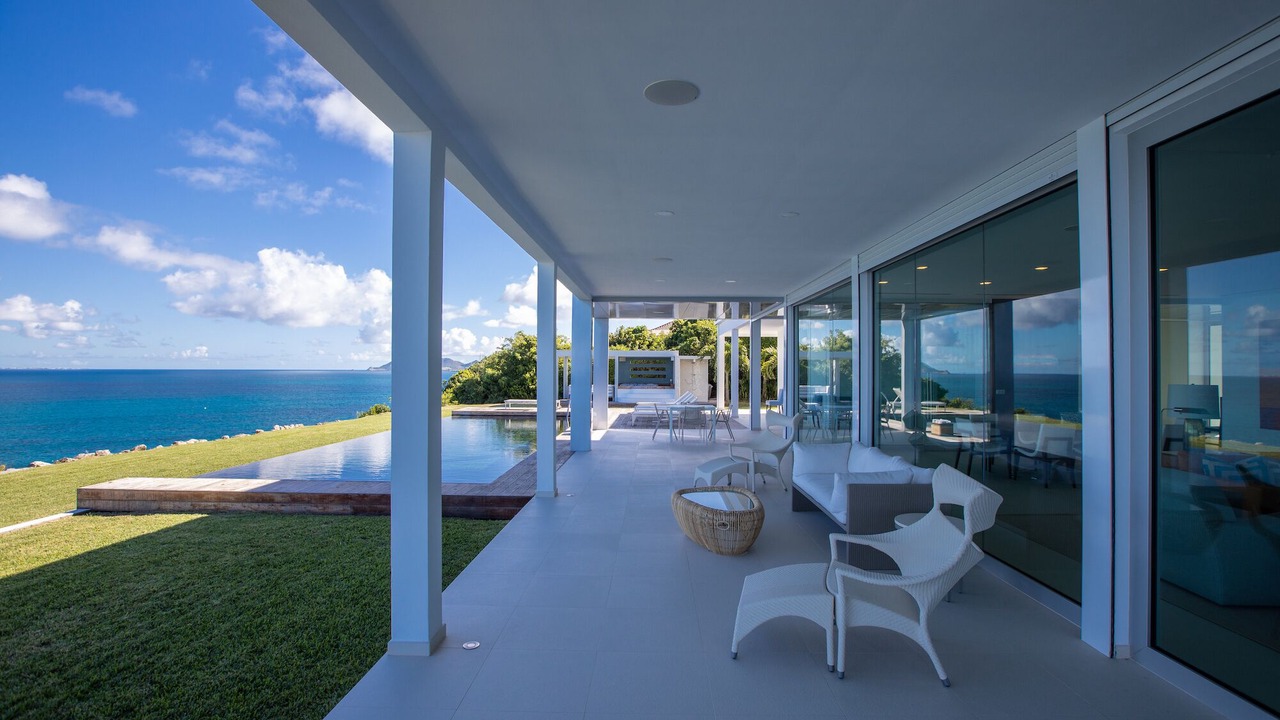 Photo of Patio Balcony in Plum Bay