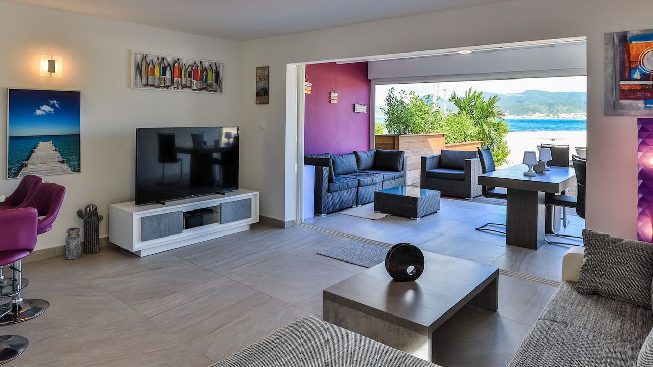 Photo of Livingroom in Nettle Bay