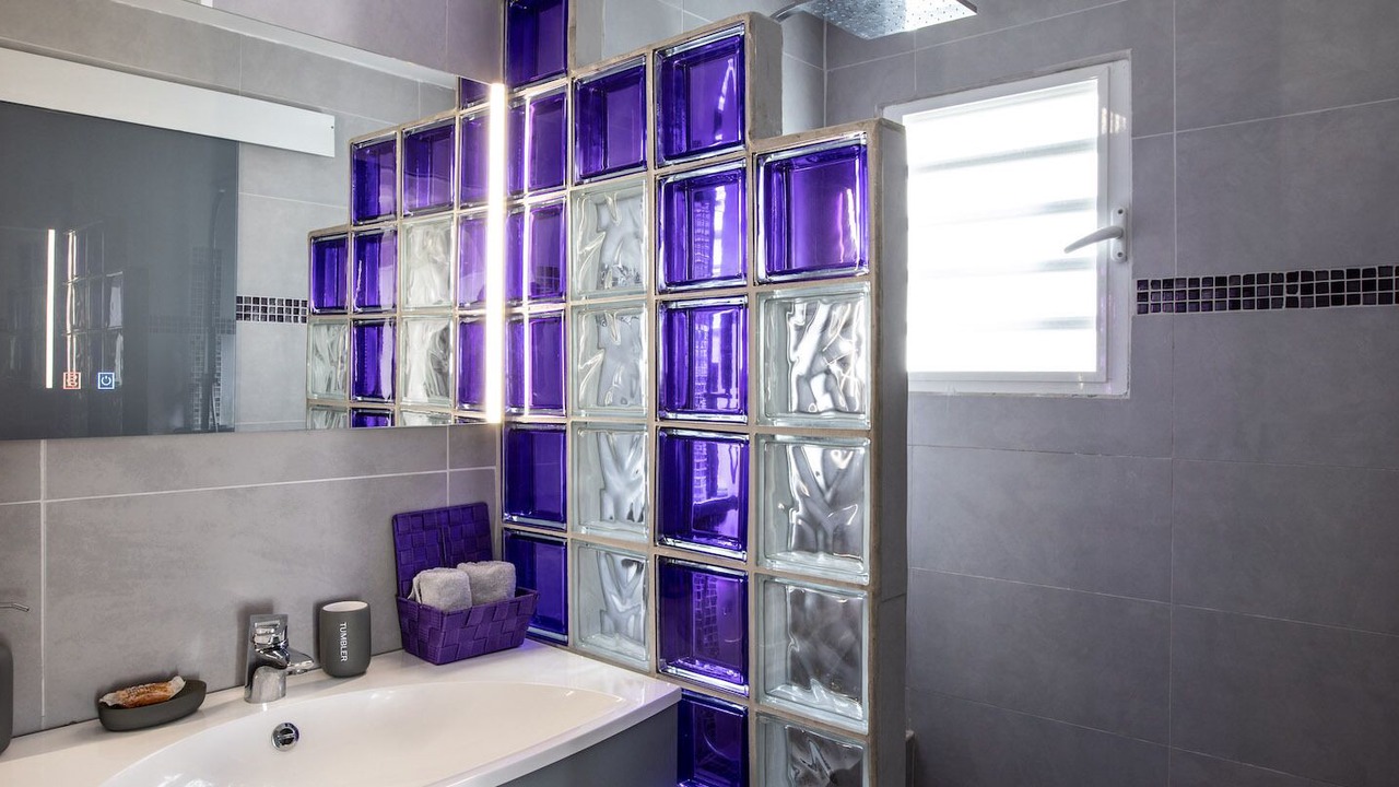 Photo of Bathroom in Nettle Bay