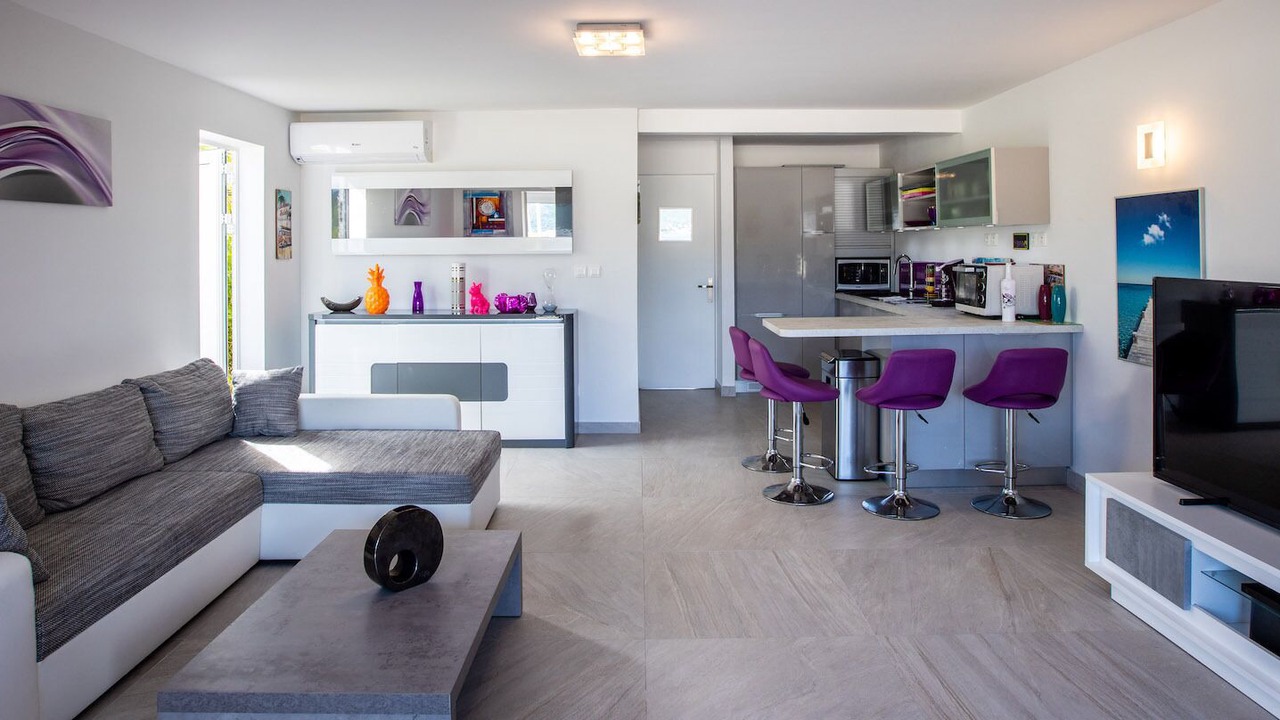 Photo of Livingroom in Nettle Bay