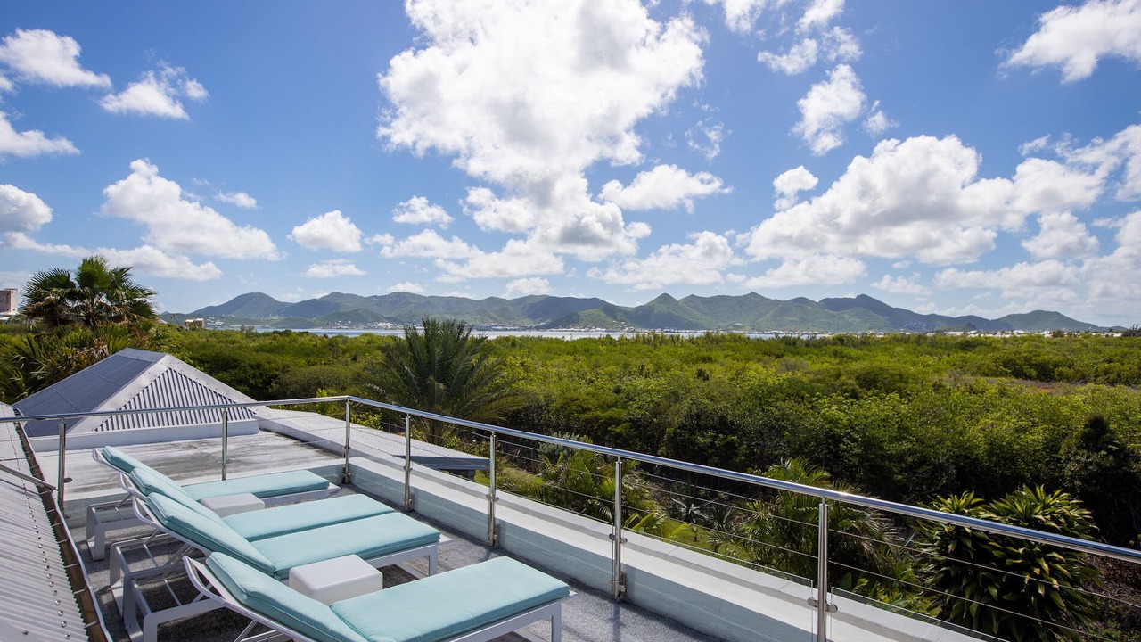 Photo of Patio Balcony in Nettle Bay