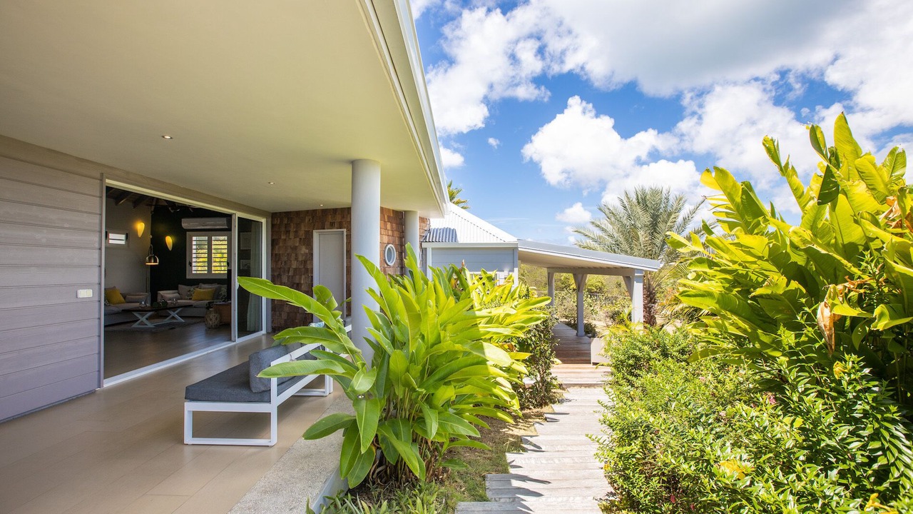 Photo of Patio Balcony in Nettle Bay