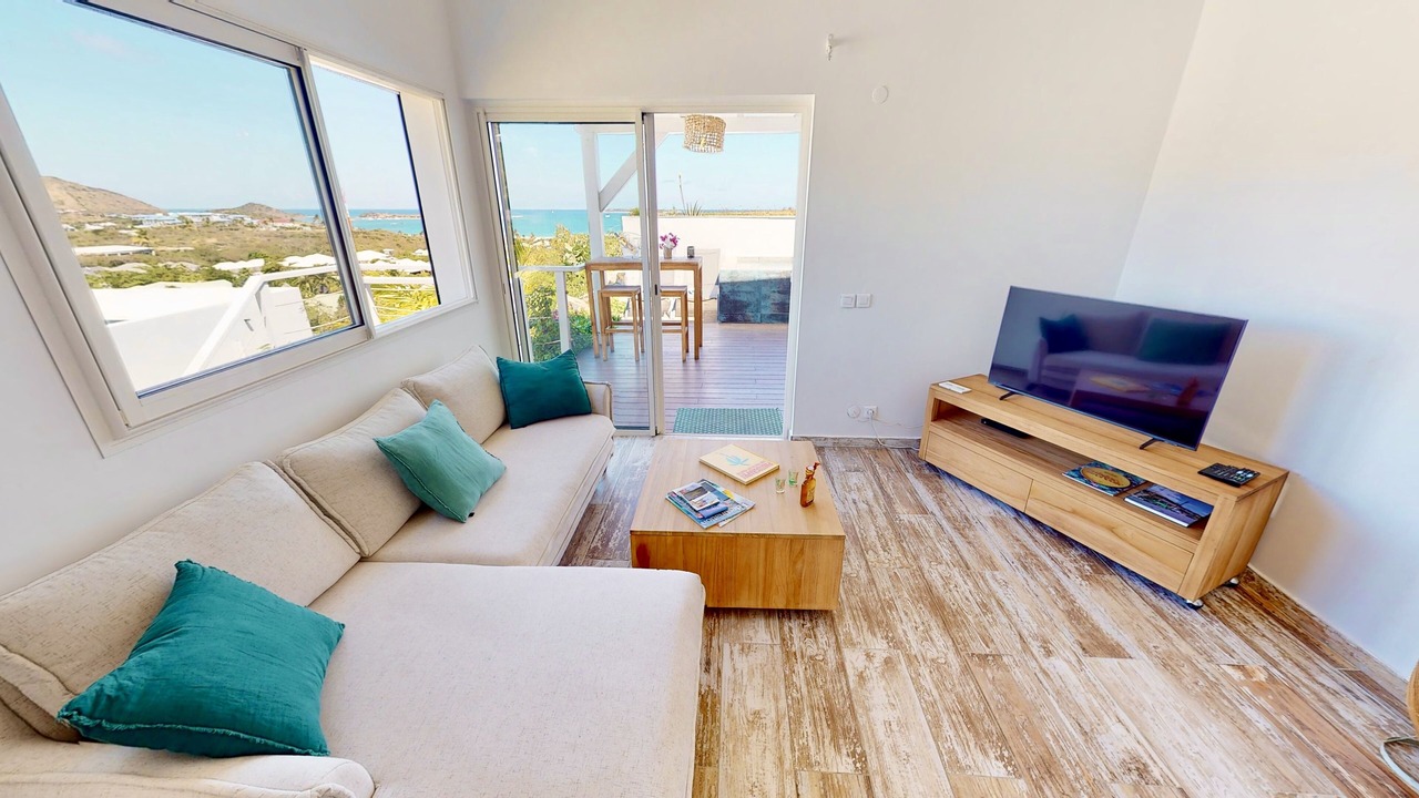 Photo of Livingroom in Orient Bay