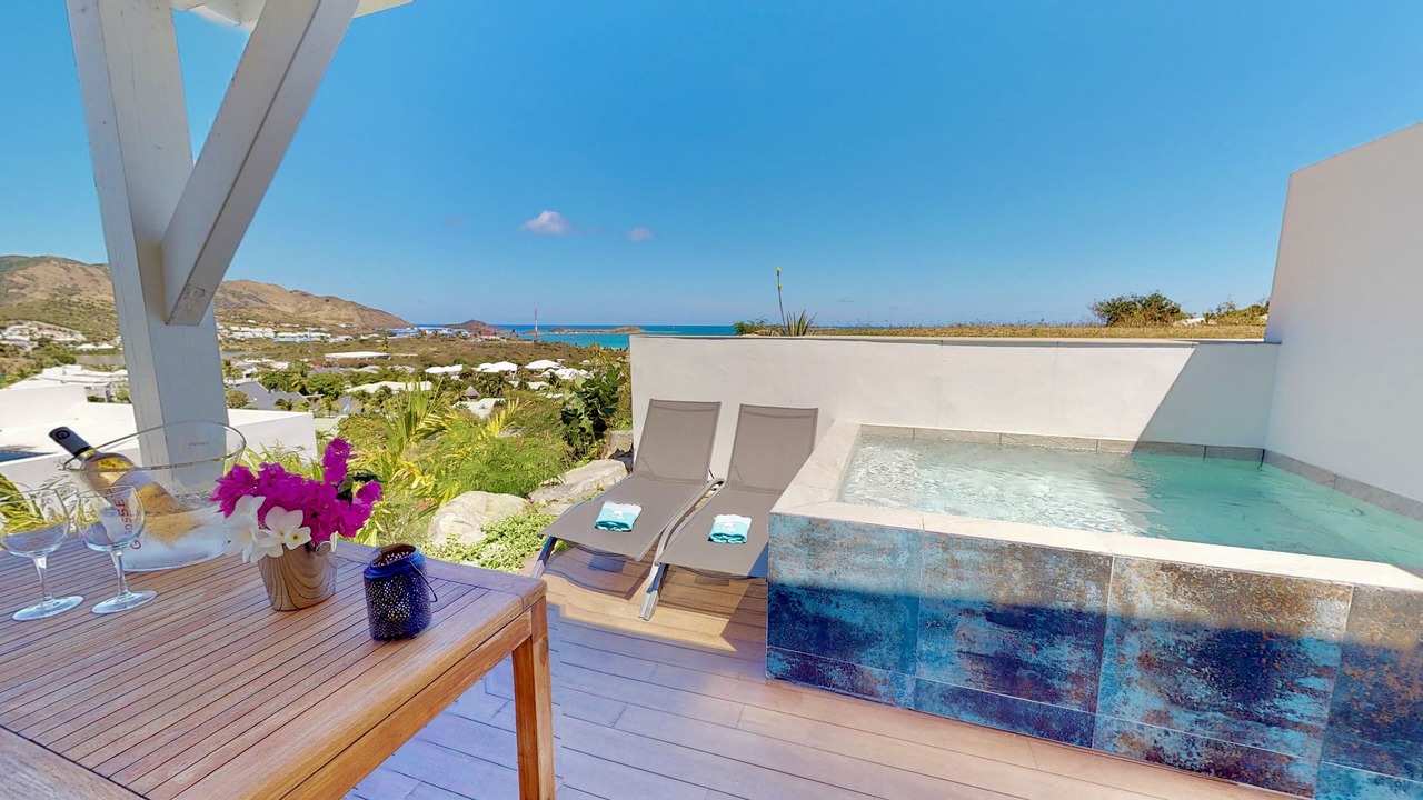 Photo of Outdoor in Orient Bay