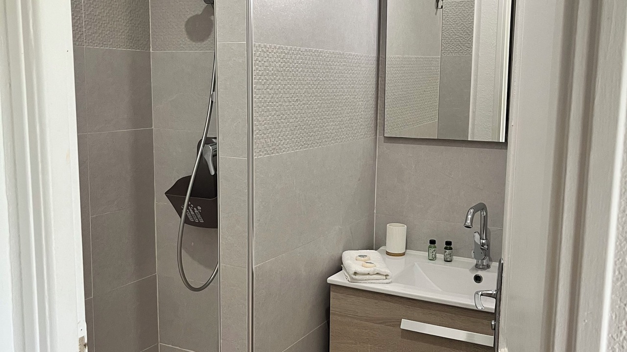 Photo of Bathroom in Orient Bay