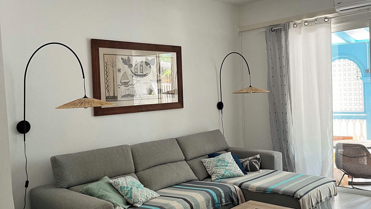 Photo of Livingroom in Orient Bay