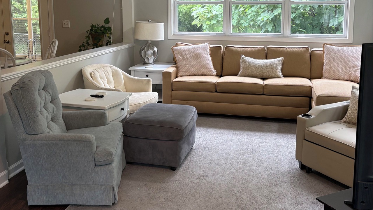 Photo of Livingroom in Huntersville