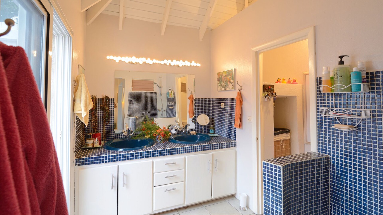 Photo of Bathroom in Les Terres Basses