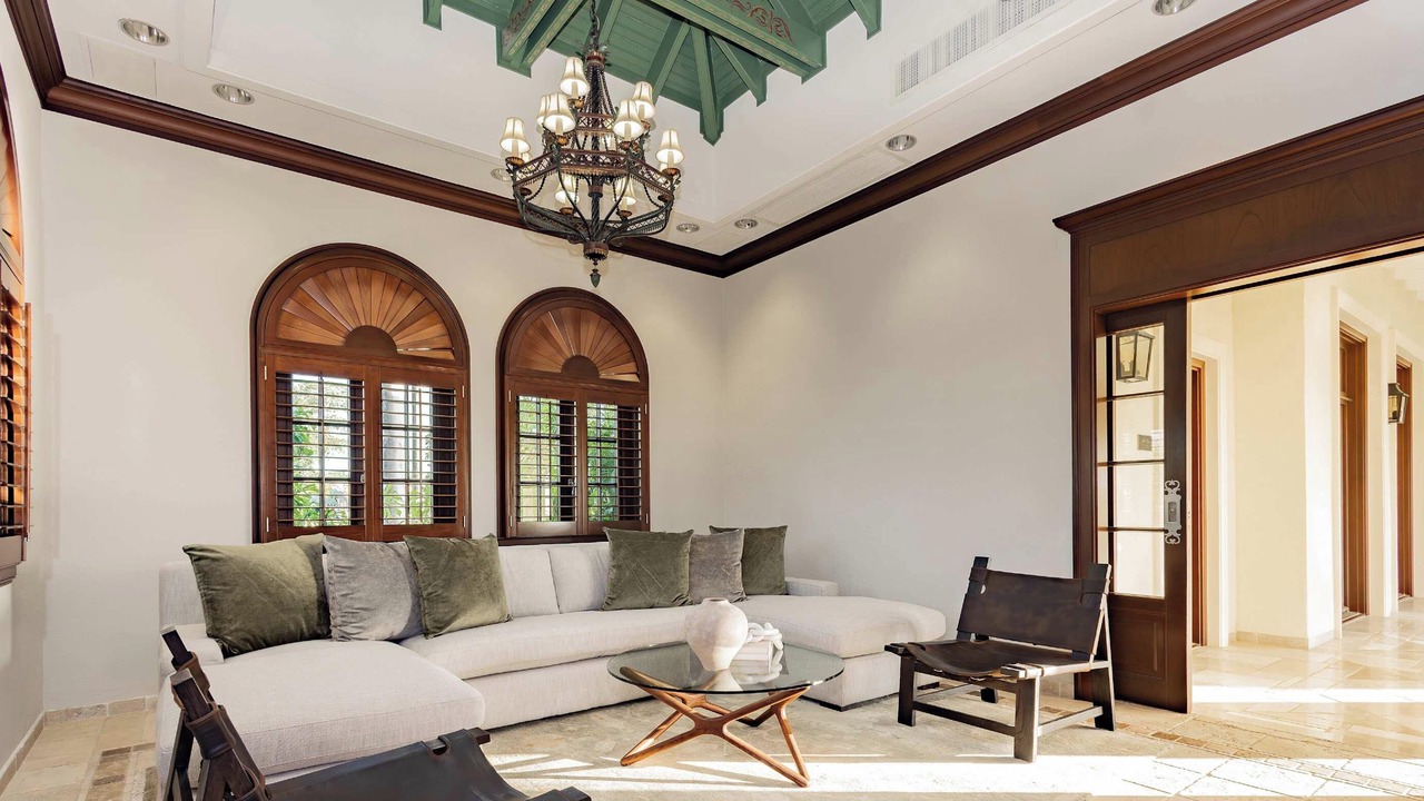 Photo of Livingroom in Plum Bay