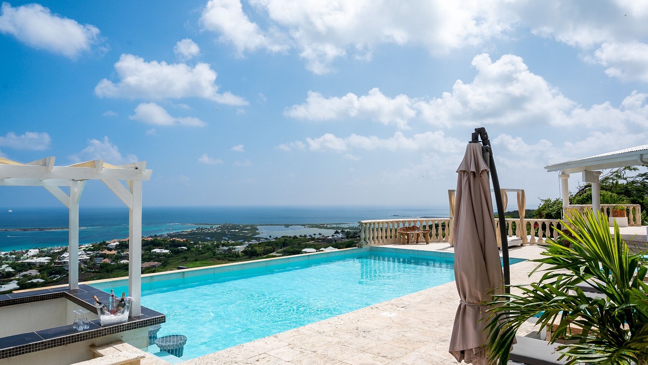 Photo of Outdoor in Orient Bay