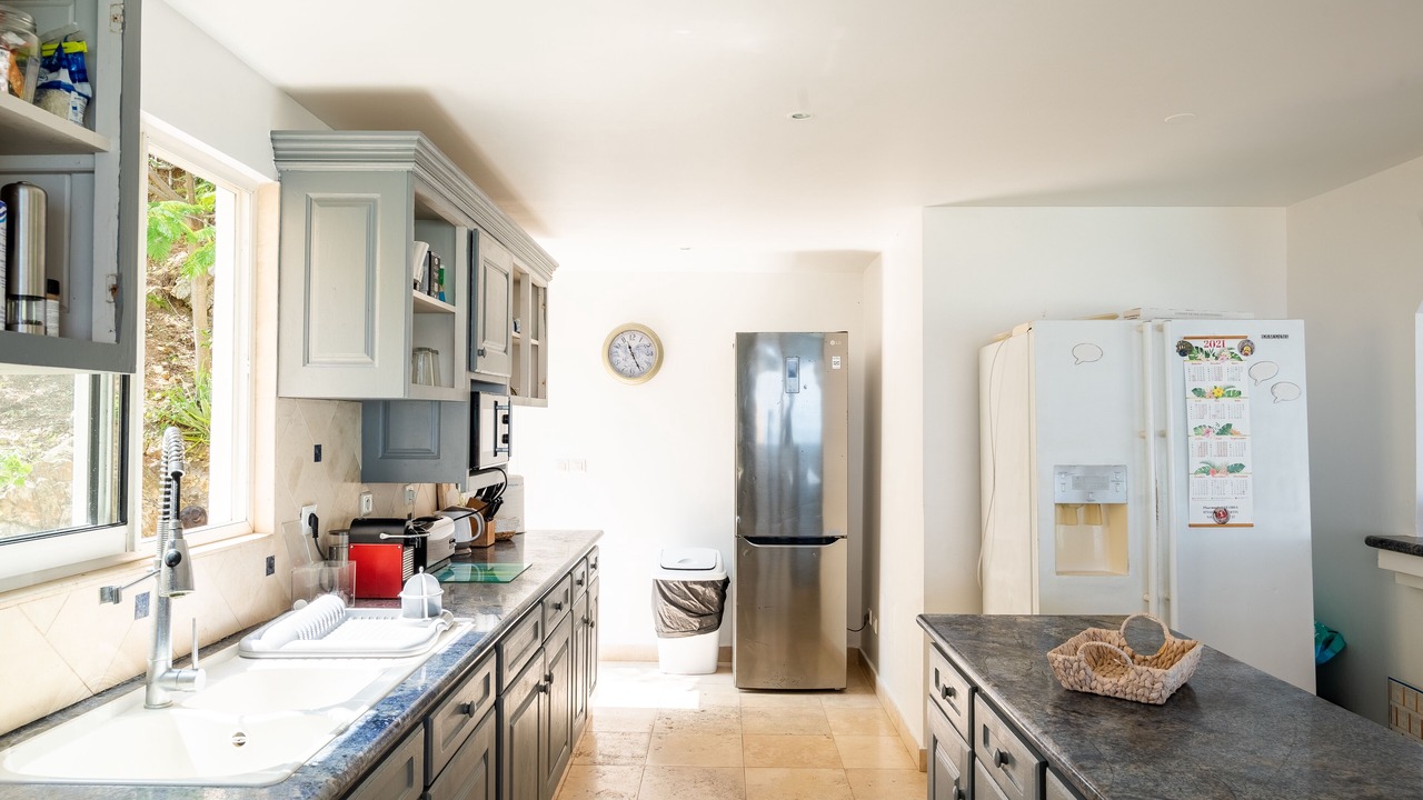 Photo of Kitchen in Orient Bay