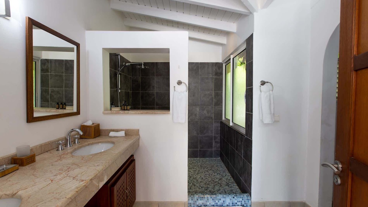 Photo of Bathroom in Les Terres Basses