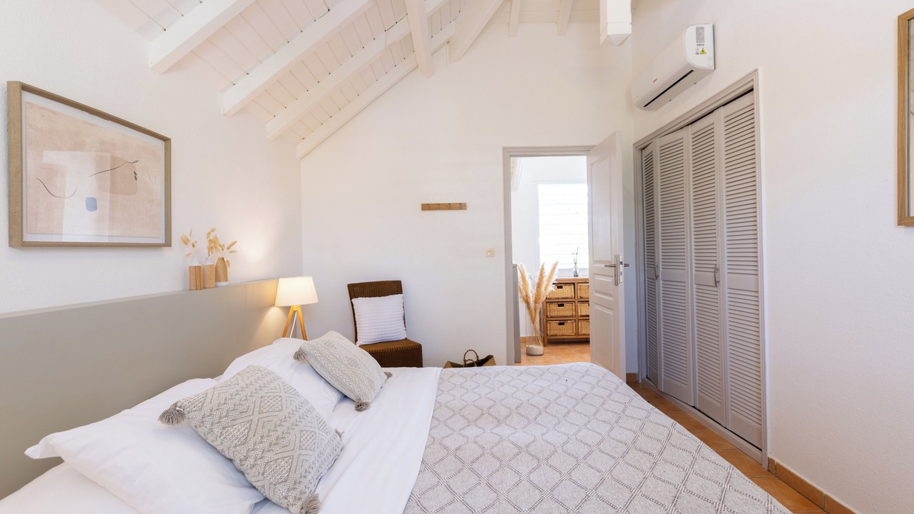 Photo of Bedroom in Orient Bay