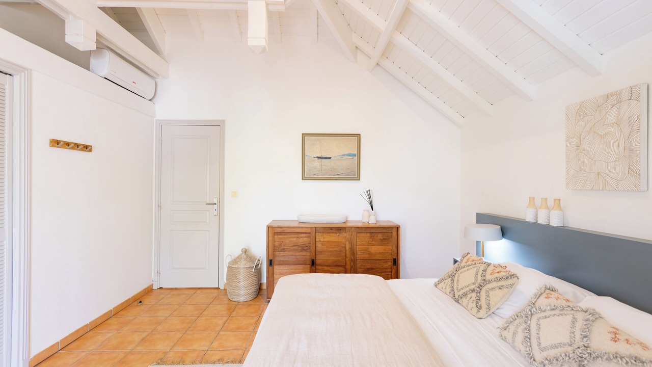 Photo of Bedroom in Orient Bay