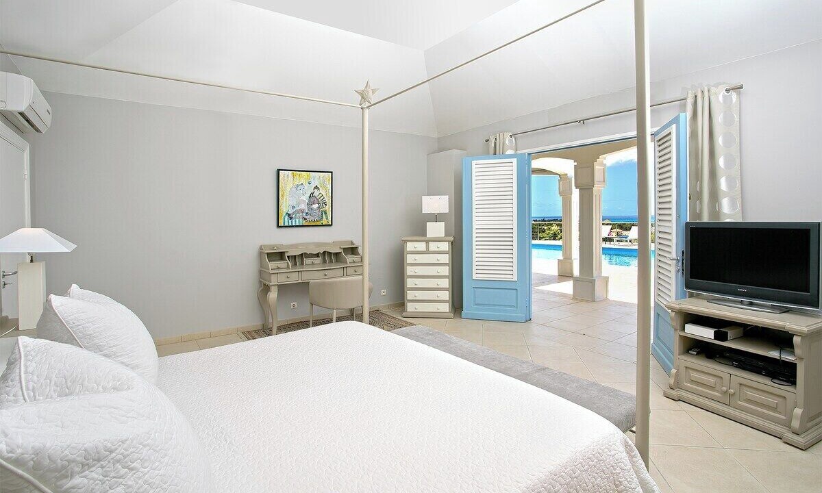 Photo of Bedroom in Plum Bay