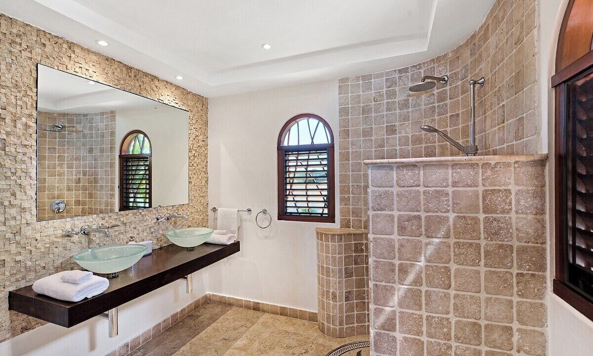 Photo of Bathroom in Grand Case