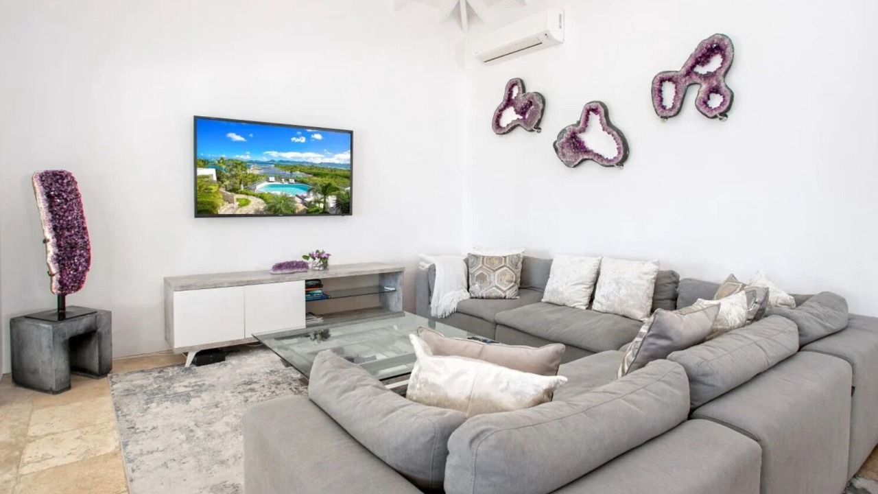 Photo of Livingroom in Nettle Bay