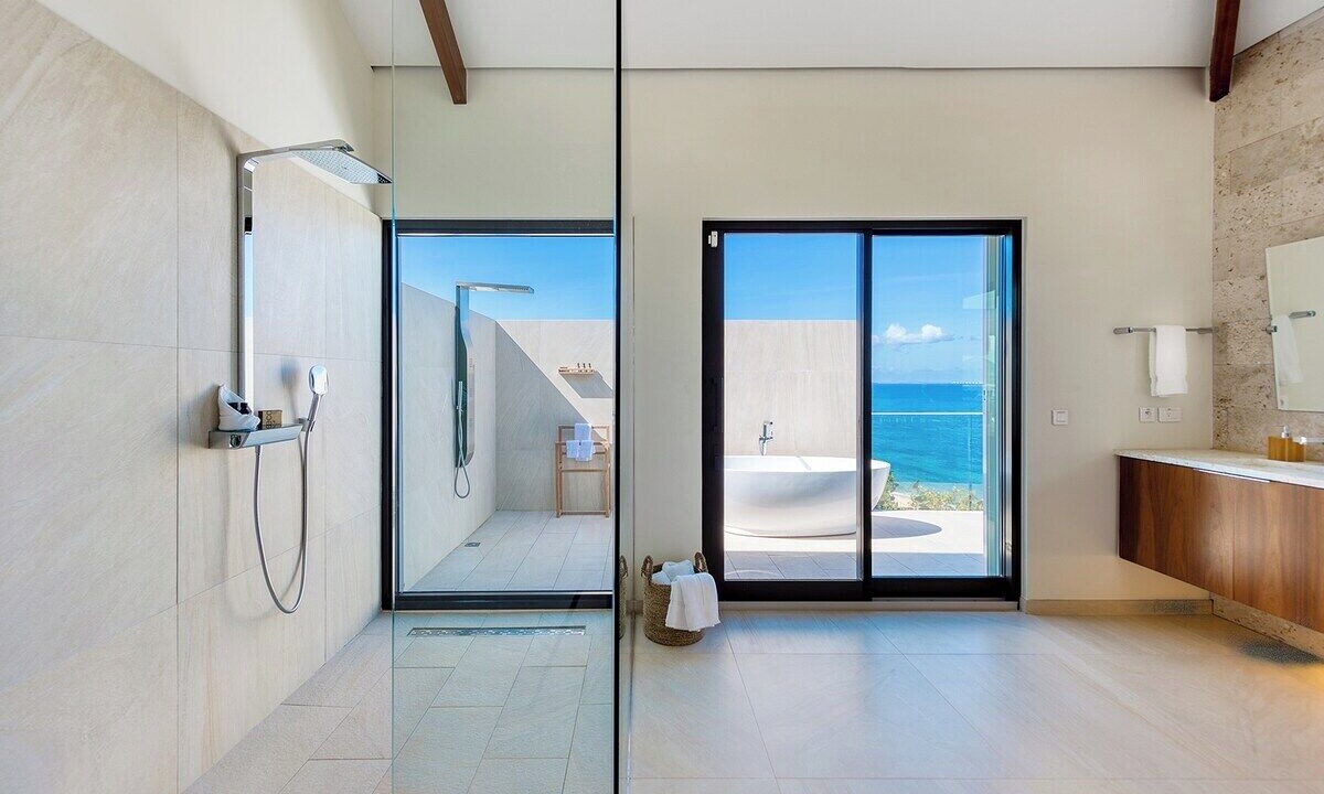 Photo of Bathroom in Les Terres Basses