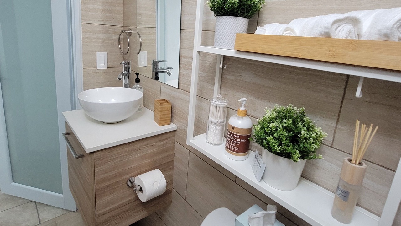 Photo of Bathroom in Mayaguez Pueblo