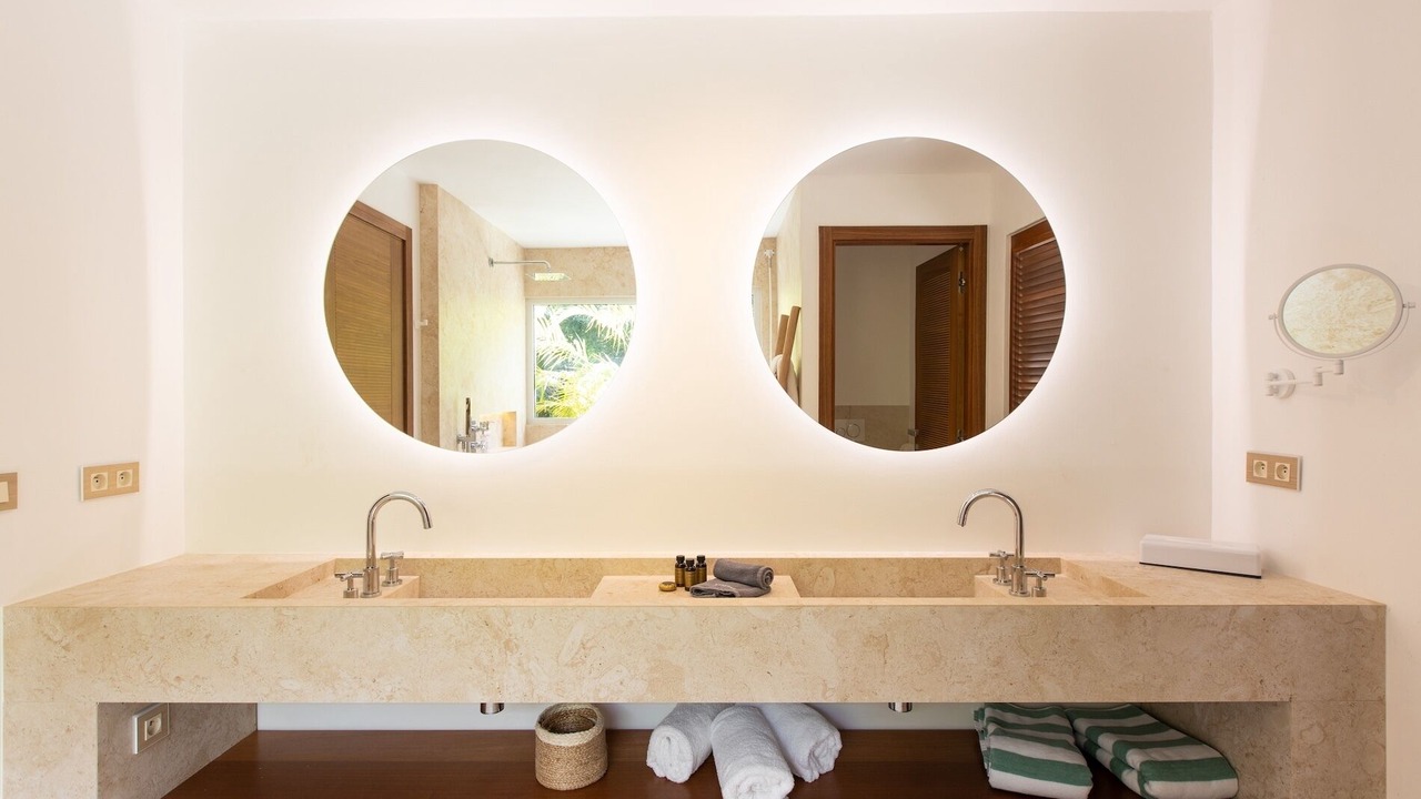 Photo of Bathroom in Plum Bay
