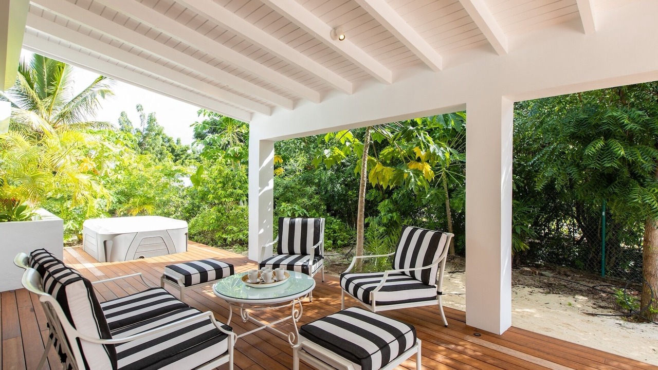 Photo of Patio Balcony in Plum Bay