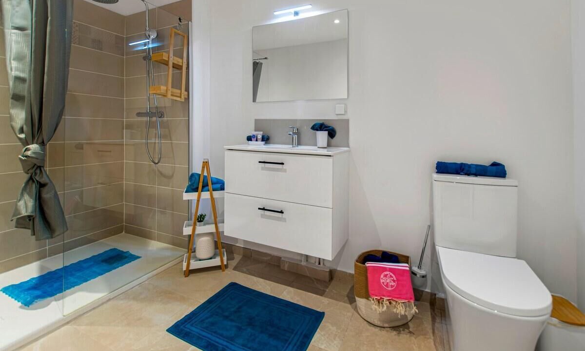 Photo of Bathroom in Cul de Sac