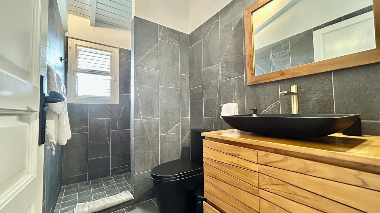 Photo of Bathroom in Les Terres Basses