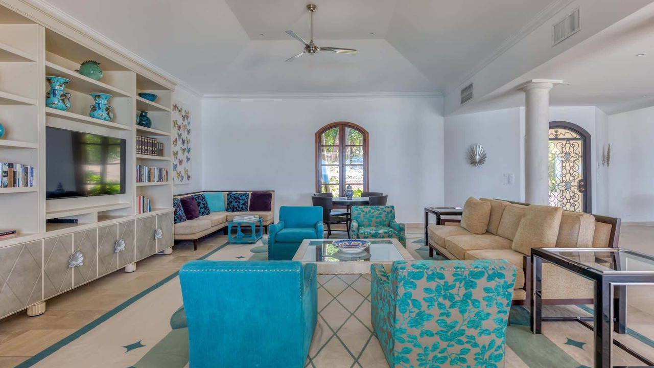 Photo of Livingroom in Plum Bay