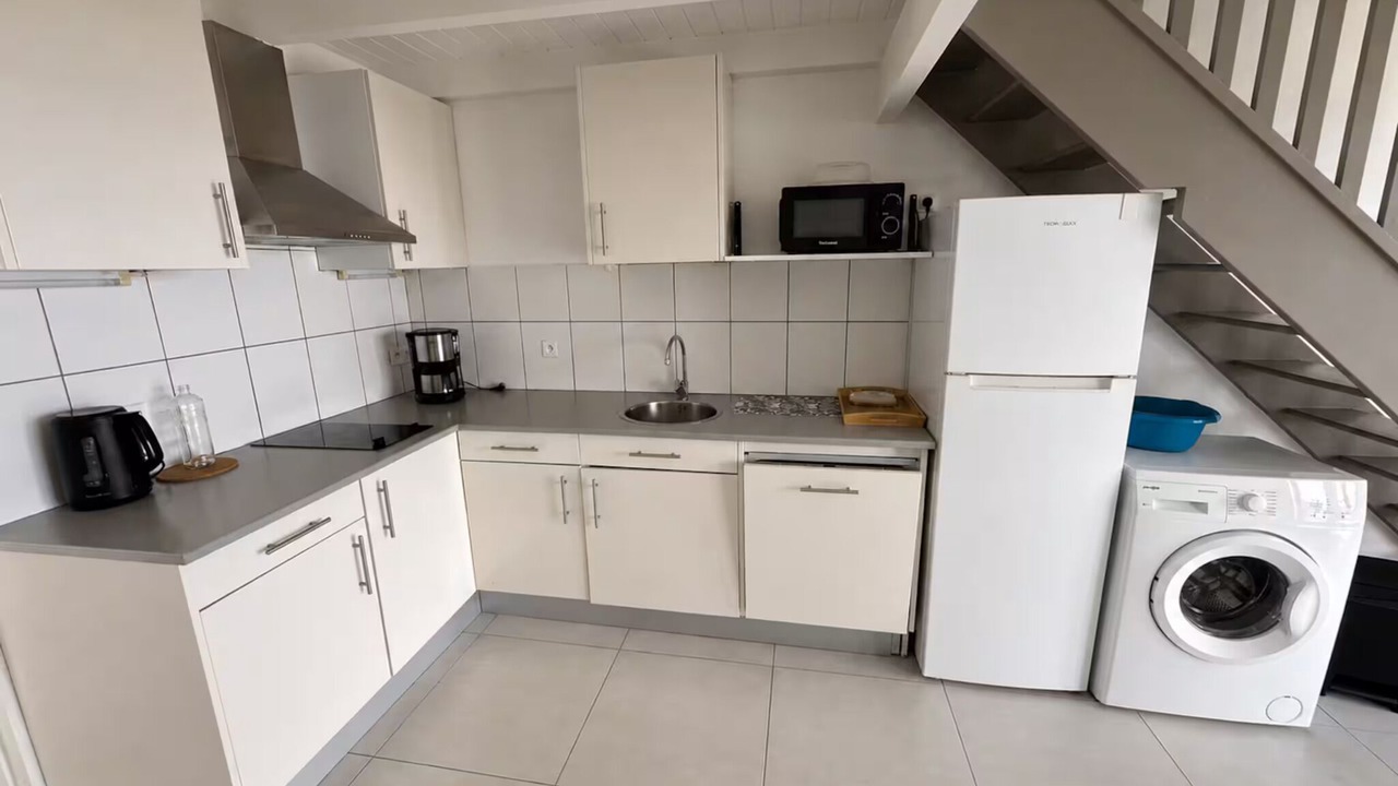 Photo of Kitchen in Oyster Pond
