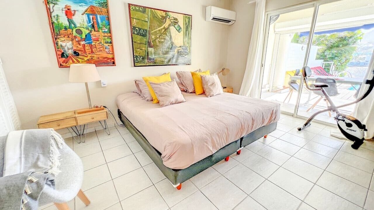 Photo of Bedroom in Oyster Pond