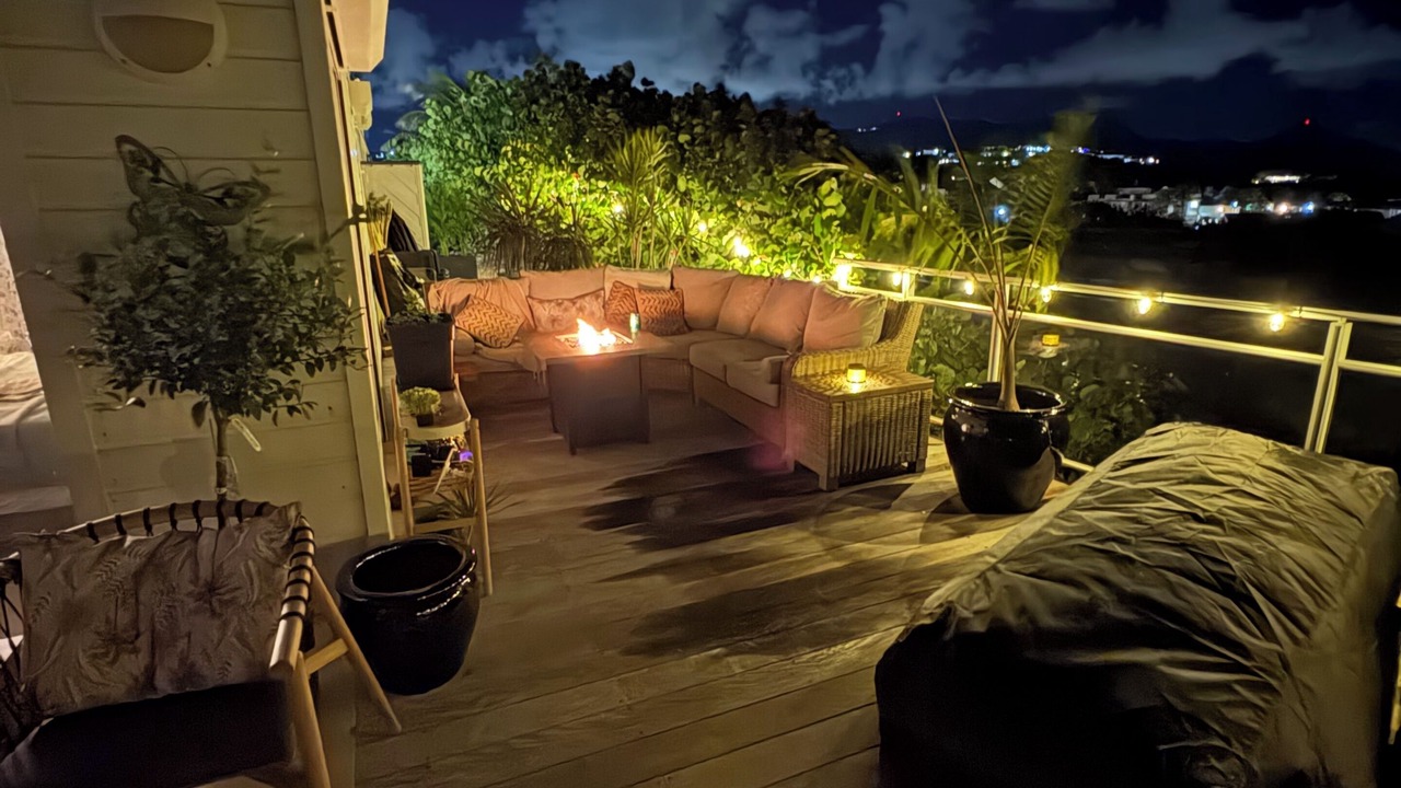 Photo of Patio Balcony in Oyster Pond