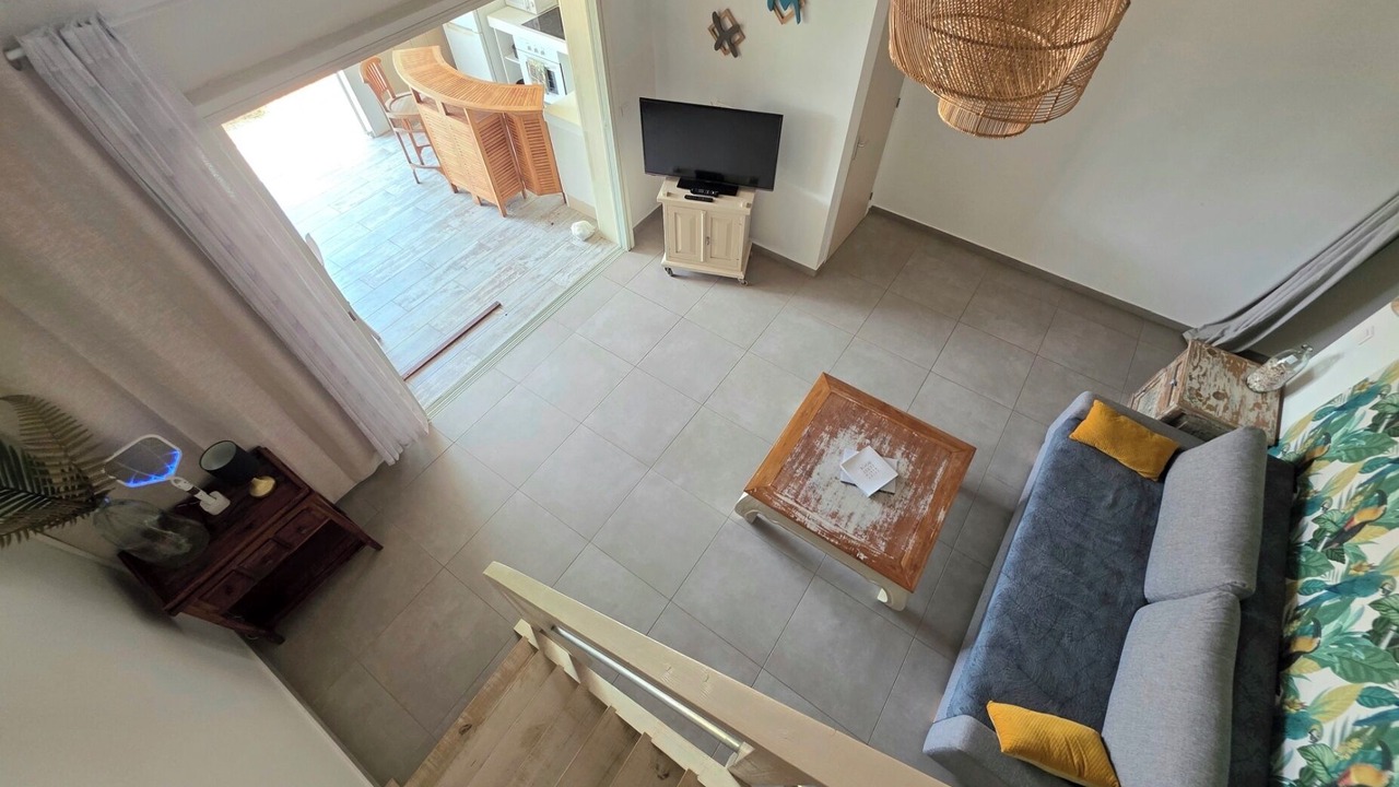 Photo of Livingroom in Cul de Sac