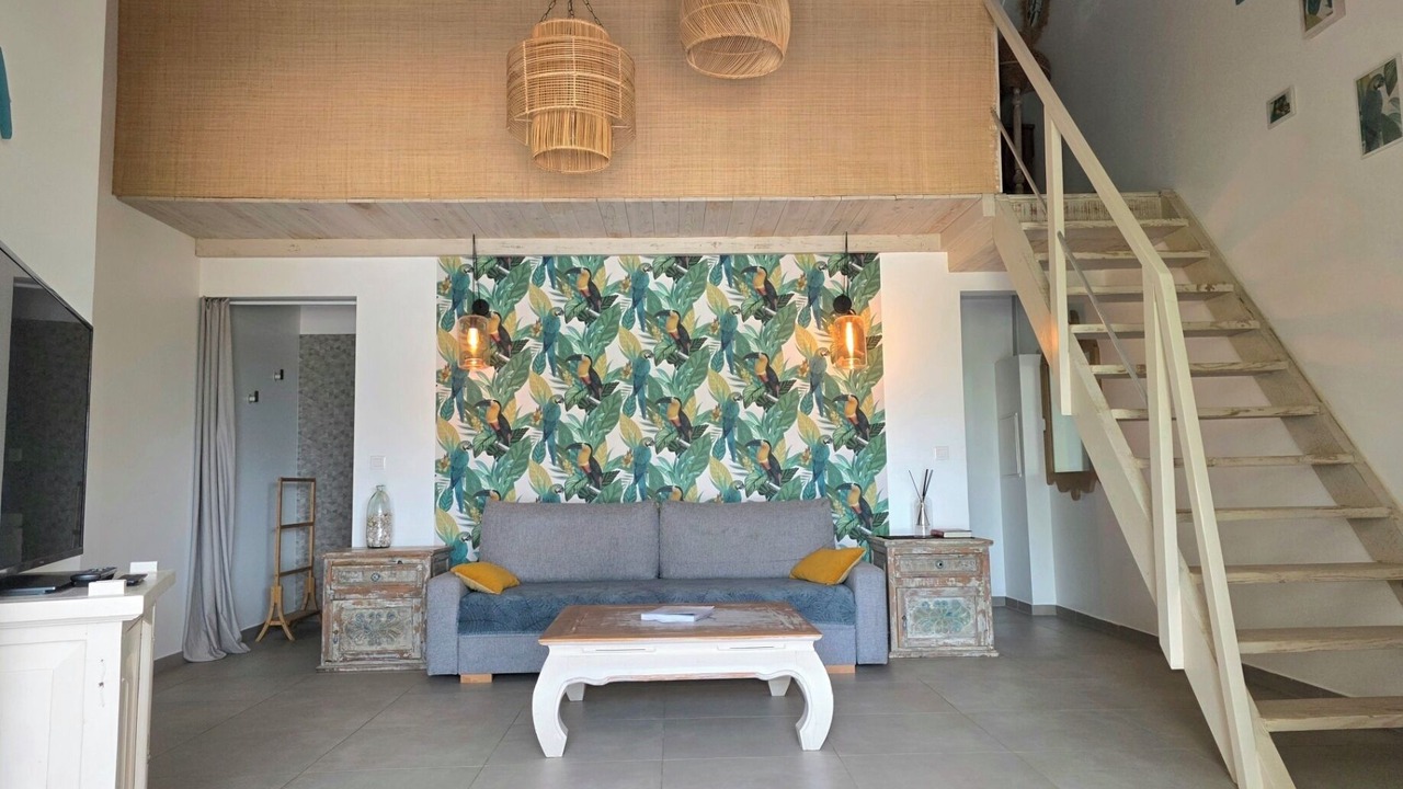 Photo of Livingroom in Cul de Sac