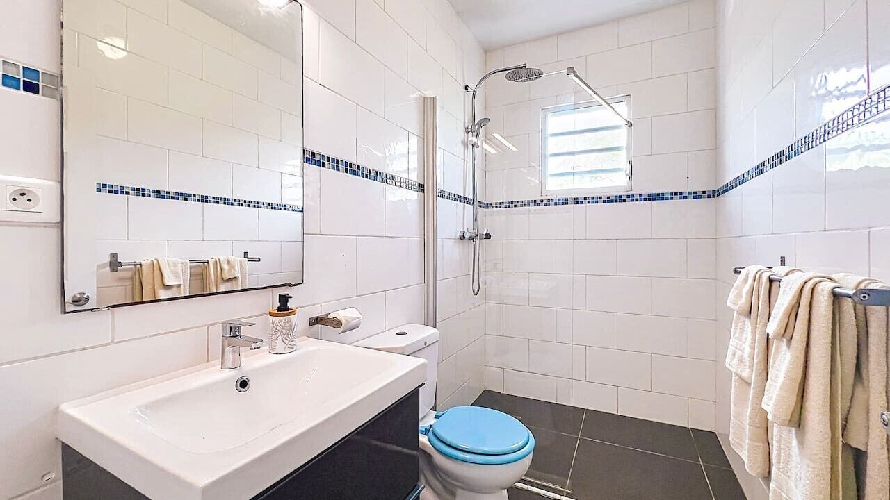 Photo of Bathroom in Cul de Sac