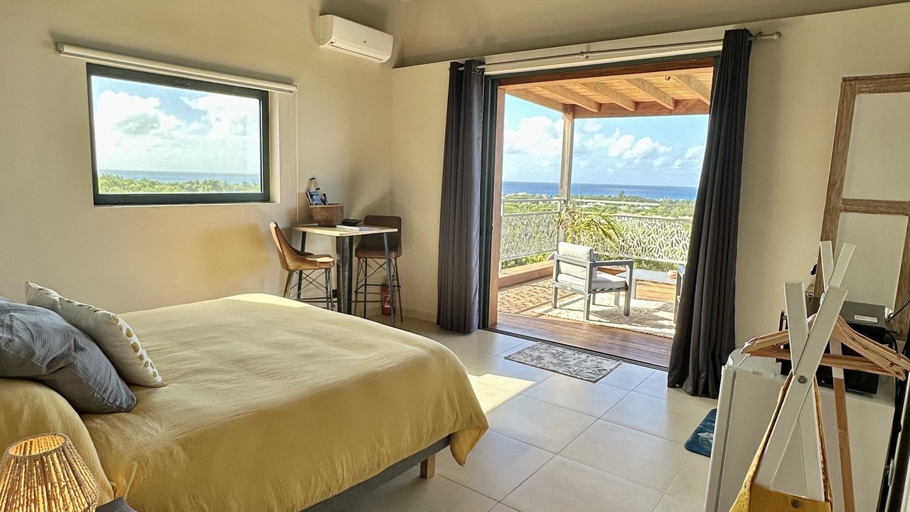 Photo of Bedroom in Plum Bay