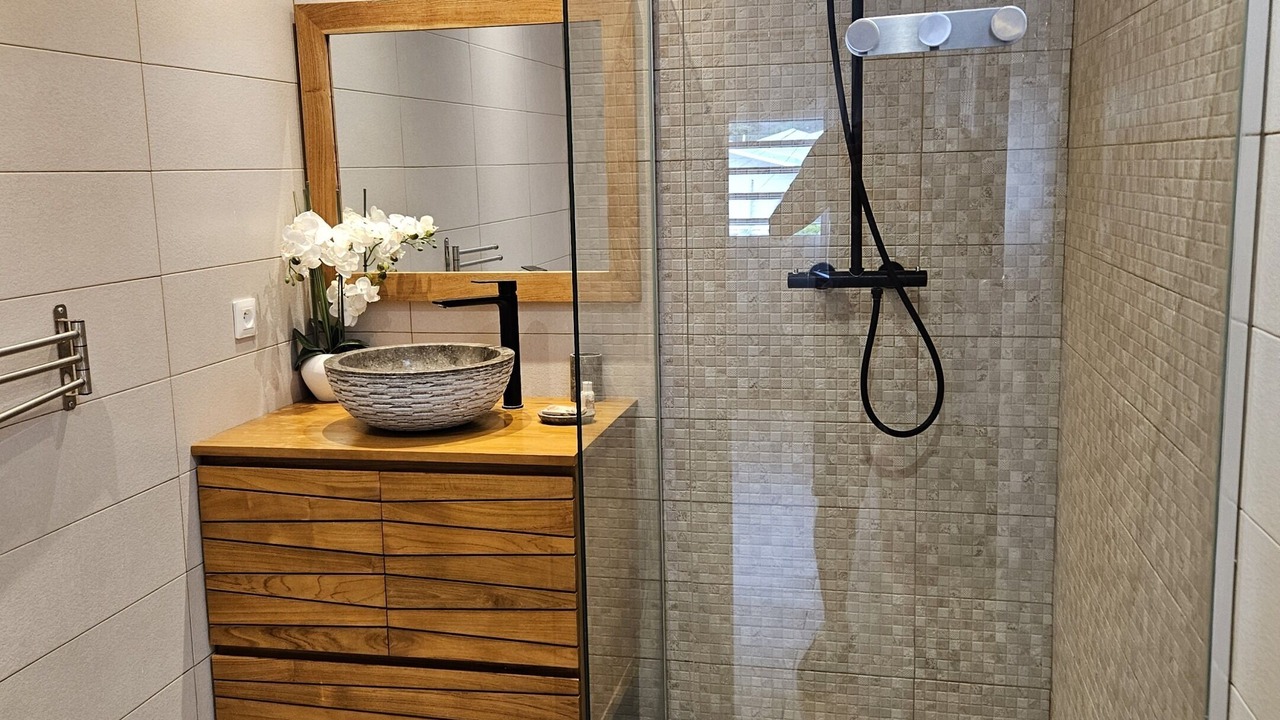 Photo of Bathroom in Grand Case