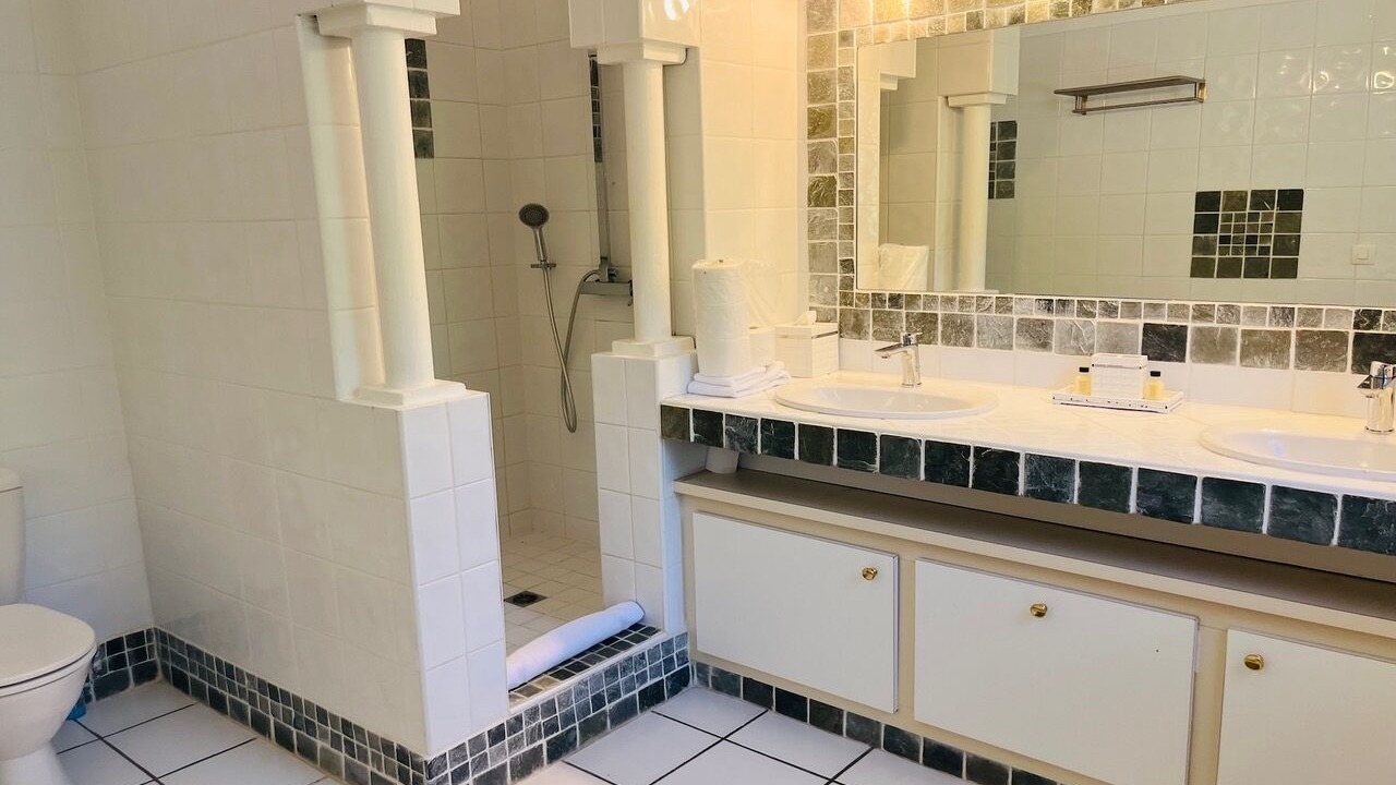 Photo of Bathroom in Orient Bay