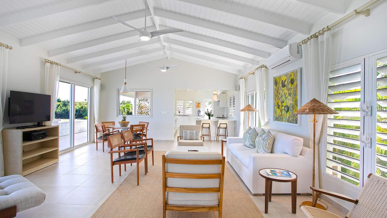 Photo of Livingroom in Plum Bay
