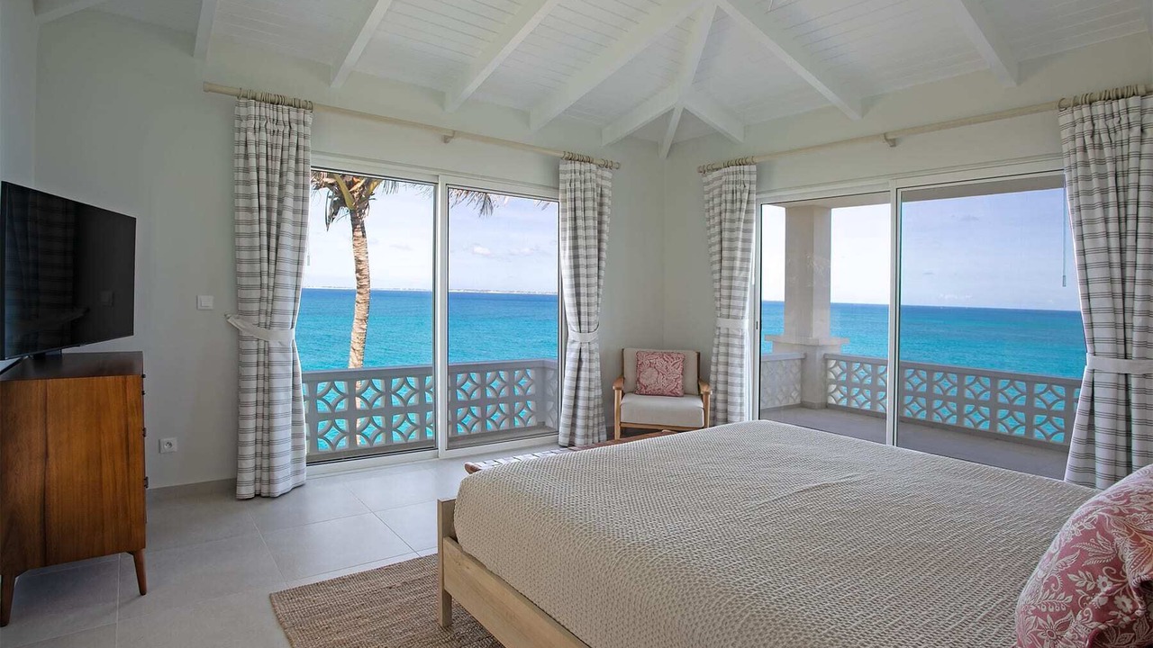 Photo of Bedroom in Plum Bay