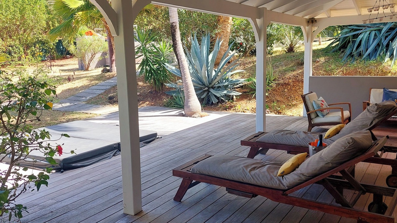 Photo of Patio Balcony in Orient Bay