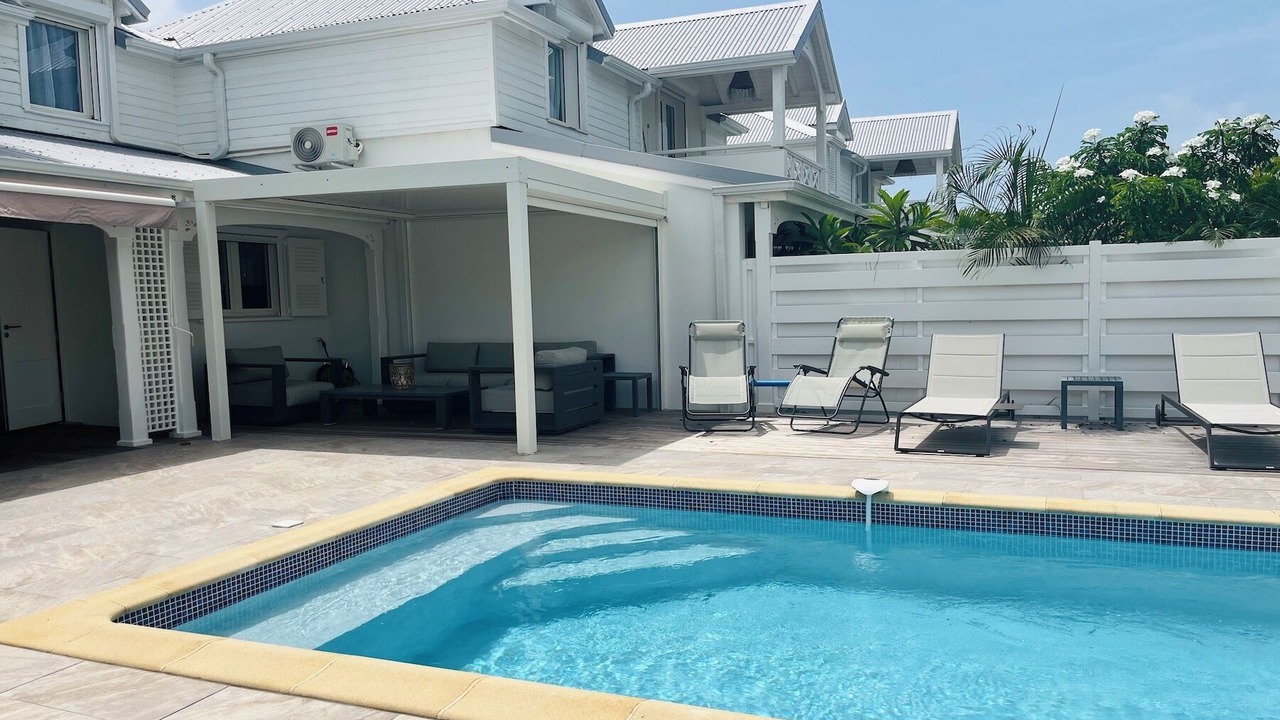 Photo of Outdoor in Orient Bay