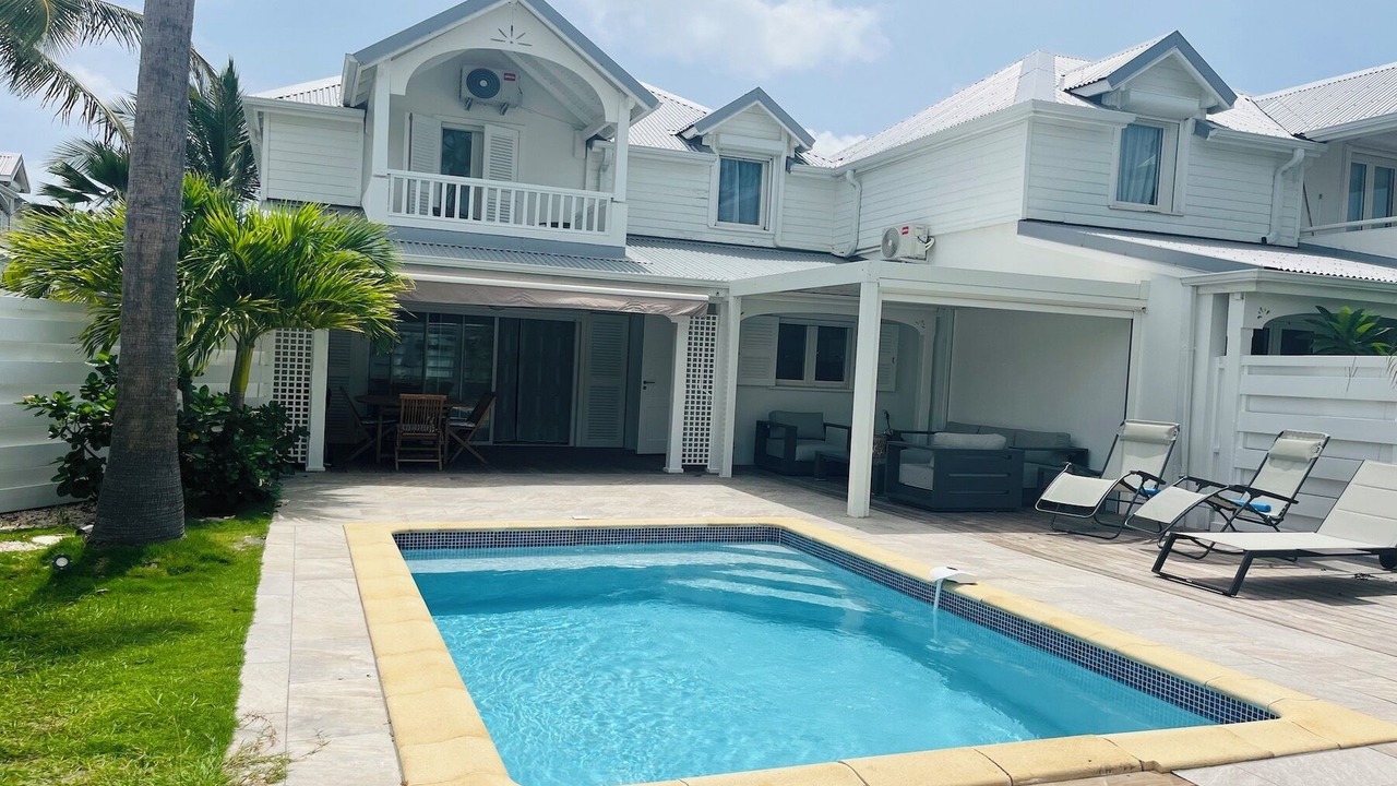Photo of Outdoor in Orient Bay